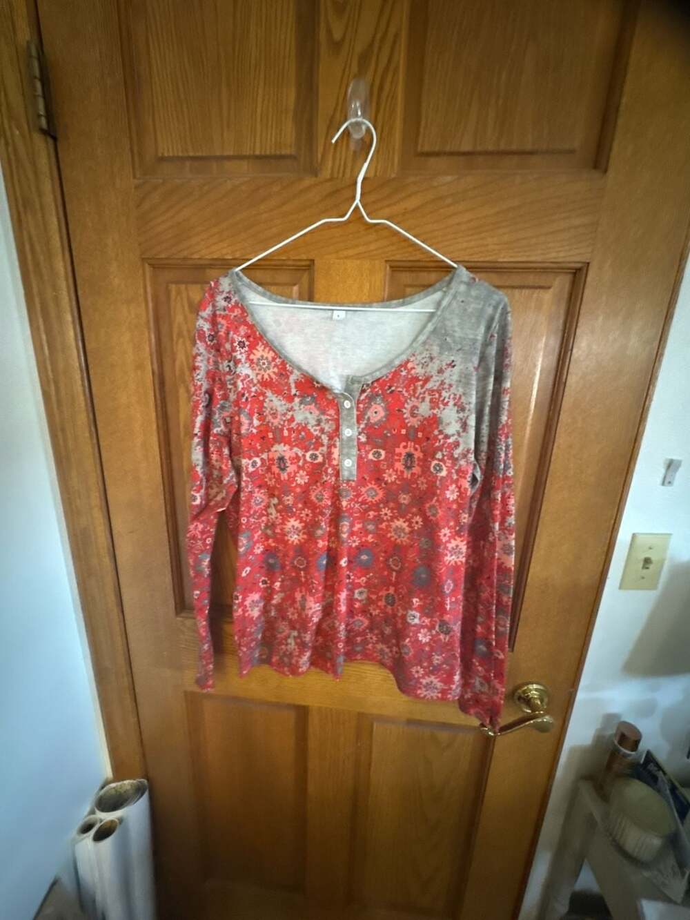 Women's Long Sleeve Henley Top Gray Red Floral Geometric Boho Shirt Size L